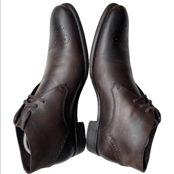 John Varvatos USA Brown Leather Wingtip Dress Ankle Boot Size 9.5M main image 9